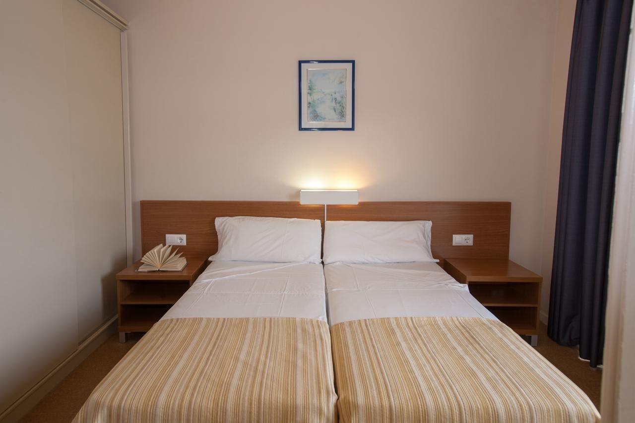 科姆塔特圣霍尔迪公寓式酒店 普拉加德阿罗 外观 照片